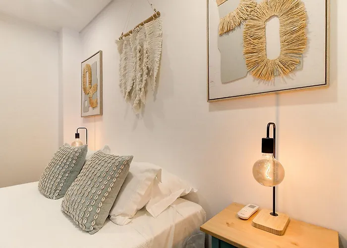 Dom wakacyjny Casa Da Charming Town House *